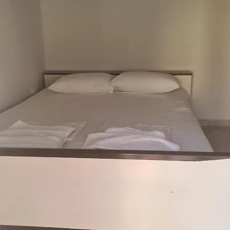 House Vladimiros Apartment Ofrinion
